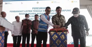 Mendekati KTT G20, Menteri Luhut Resmikan PLTS Terapung Milik PLN di Nusa Dua Bali