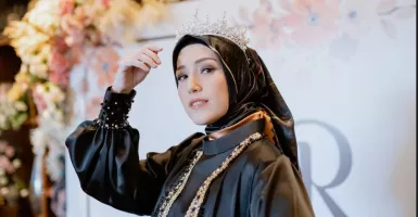 Terinspirasi Ksatria Turki, LaReine Luncurkan Hijab Satin dan Voal Premium