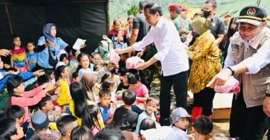 Janjikan Rumah untuk Warga Cianjur, Jokowi: Semuanya Sabar!