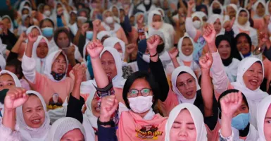 Ribuan Emak-emak DKI Dukung Ganjar Presiden 2024: Dia Pemimpin Idola Kami