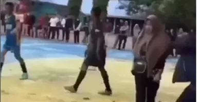 Video Viral: Pacar Marah Karena Ayang Tersakiti saat Main Futsal