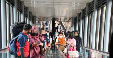 KAI Daop 2 Bandung Berangkatkan 10.485 Pelanggan pada Hari Pertama Angkutan Nataru