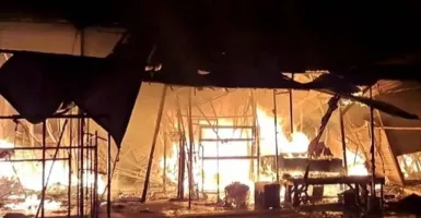 Pedagang Hendak Direlokasi, Pasar Sentral Makassar Terbakar