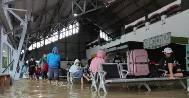 Semarang Banjir, Ganjar Pranowo Minta BMKG Rekayasa Cuaca