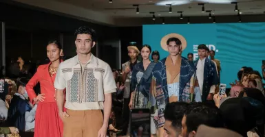 Naik Kelas! Pesona Kain Gorontalo Hiasi Panggung Indonesia Fashion Week 2023