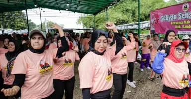 Mak Ganjar Ajak Hidup Sehat, Ribuan Emak-emak Bandung Semringah