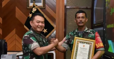 Viral TNI Gadai Motor di Samarinda, Kasad Dudung Hadiahi Kenaikan Pangkat