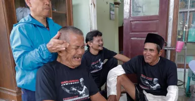 Sehatkan Warga Cirebon, Ganjar Muda Padjadjaran Beri Pengobatan Gratis