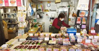 Liburan ke Jepang, Yuk Makan Seafood di Tsukiji Fish Morning Market