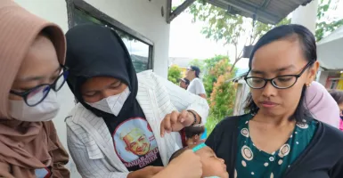 Resmikan Kampung Kolaborasi, GMC Bogor Beri Paket Gizi ke Balita