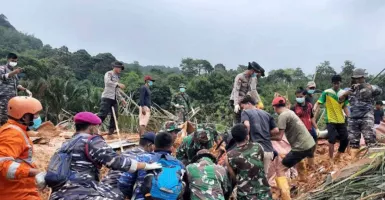 Bupati Sampaikan Maaf, Pencarian Korban Longsor di Natuna Dihentikan