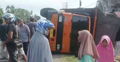 Kecelakaan Mobil Pengangkut Kambing Curian Tabrak Fuso di Pidie Aceh