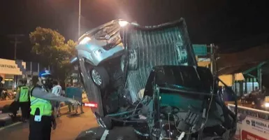 6 Mobil Terlibat Kecelakaan Beruntun di Magelang Jawa Tengah