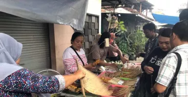 Pedagang Sate Susu di Denpasar Bali Raup Untung Banyak saat Ramadan