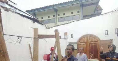 Sejumlah Rumah Rusak Akibat Angin Kencang di Kota Batu Jawa Timur