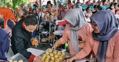 Gelar Pelatihan Pembuatan Roti Boy, Mak Ganjar Rangkul Komunitas Pedagang