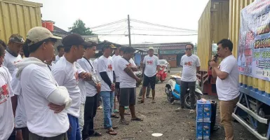 Perkuat Silaturahmi, KST Dukung Ganjar Beri Bantuan ke Sopir Truk Tangerang