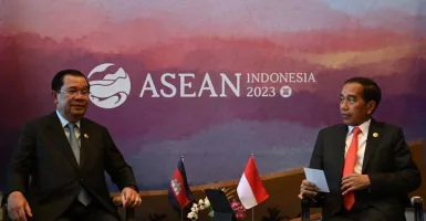Bertemu Jokowi, PM Kamboja Minta Maaf soal Bendera Indonesia Terbalik