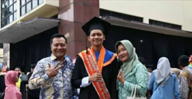 Inspiratif, Wisudawan Terbaik TI Universitas Semarang Jadi Tenaga Ahli