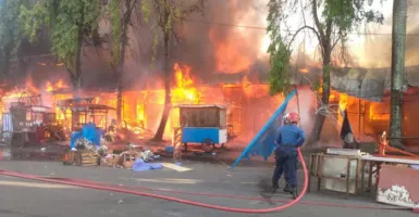 Kebakaran di Sumatera Barat, Puluhan Lapak di Pasar Raya Padang Ludes
