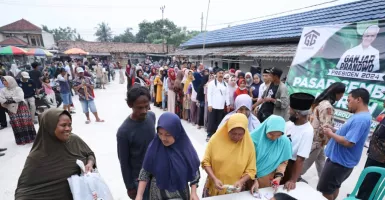 500 Paket Sembako di Pasar Murah Gardu Ganjar Banten Diserbu Warga