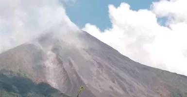 Warga Diimbau Waspada Awan Panas Guguran Gunung Karangetang