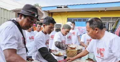 Bantu Ekonomi Sopir Truk di Bandung, KST Dukung Ganjar Borong UMKM