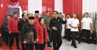 Modal Kalahkan Prabowo dan Anies, Ganjar Disemangati Jokowi