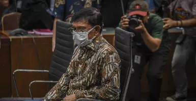 Jokowi Diduga Terseret Korupsi BTS, Kuasa Hukum Johnny Plate Bantah Keras