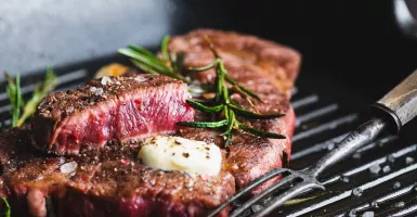 5 Tips Mudah Memasak Daging agar Lebih Cepat Matang dan Empuk