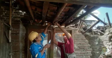 PLN Pulihkan Sistem Kelistrikan dan Beri Bantuan kepada Warga Terdampak Gempa Bantul