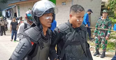 Anggota Brimob Terkena Anak Panah saat Kerusuhan di Batam