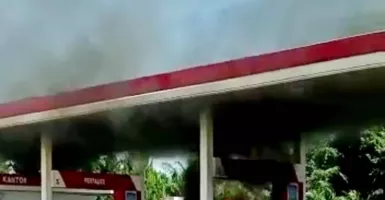 Sebuah SPBU Terbakar di Aceh Diduga Karena Selang Pompa Tertarik Mobil