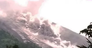 Warga di Sitaro Diungsikan Setelah Gunung Karangetang Luncurkan Awan Panas Guguran