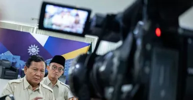 Survei Capres: Elektabilitas Prabowo Subianto Tak Terbendung, Ganjar dan Anies Keok