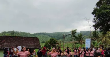 Rangkul Warga Banjar, Ganjar Muda Padjadjaran Gelar Senam Bareng