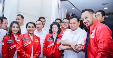 PSI di Atas Angin: Dicueki PDIP, Didekati Prabowo Subianto
