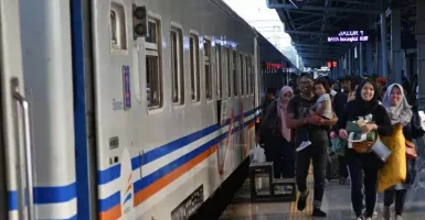 Naik Kereta Api Dapat Diskon 24% dari Daop 2 Bandung, Liburan Tahun Baru Lebih Hemat