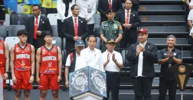 Resmikan Indonesia Arena, Presiden Jokowi Ditemani Menpora Dito Ariotedjo