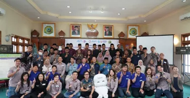 PT Uni-Charm Indonesia Tbk & JCI Lakukan Kegiatan Edukasi Pemilahan Sampah di Jombang