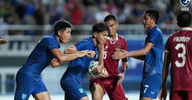 Dibantai Timnas Indonesia U-23, Para Pemain Thailand Lesu di Depan Suporter