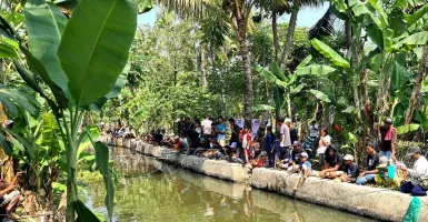 Jalin Silaturahmi, KST Dukung Ganjar Gandeng Warga Karawang Mancing Bersama
