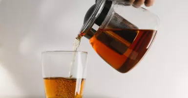 4 Efek Samping Kebanyakan Minum Teh Tak Bisa Disepelekan, Bisa Berbahaya