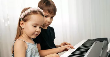 3 Alasan Pentingnya Anak Belajar Bermain Musik