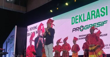 Ganjar Pranowo Kembangkan KUR dan Kredit Lapak Jika Menang Pilpres 2024