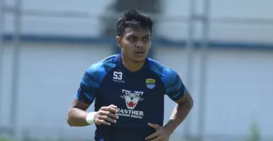Pulih dari Cedera, Pemain Persib Bandung Rachmat Irianto Kembali Berlatih