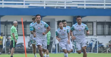 Persib Bandung Digeber Latihan Feeling Ball hingga Fisik