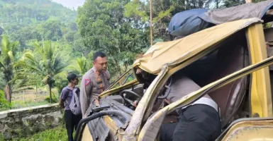 Kecelakaan Truk Angkut Peziarah di Bandung Barat, 5 Orang Meninggal