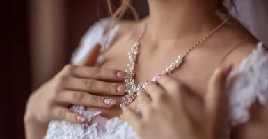 3 Pilihan Perhiasan untuk Pengantin Wanita agar Momen Pernikahan Lebih Memukau