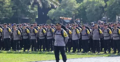 1.013 Polisi Amankan Pemilu 2024 di Daerah Rawan di Jawa Timur